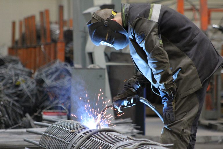 Índice de confiança do empresário industrial aumenta em julho