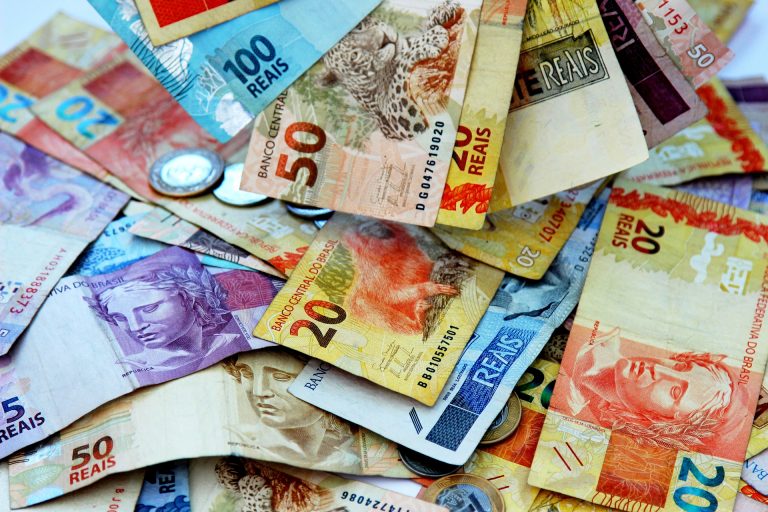 Mercado financeiro eleva estimativa de inflação de 3,29% para 3,31%
