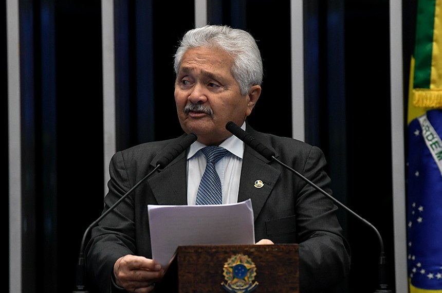 Senador Elmano Férrer