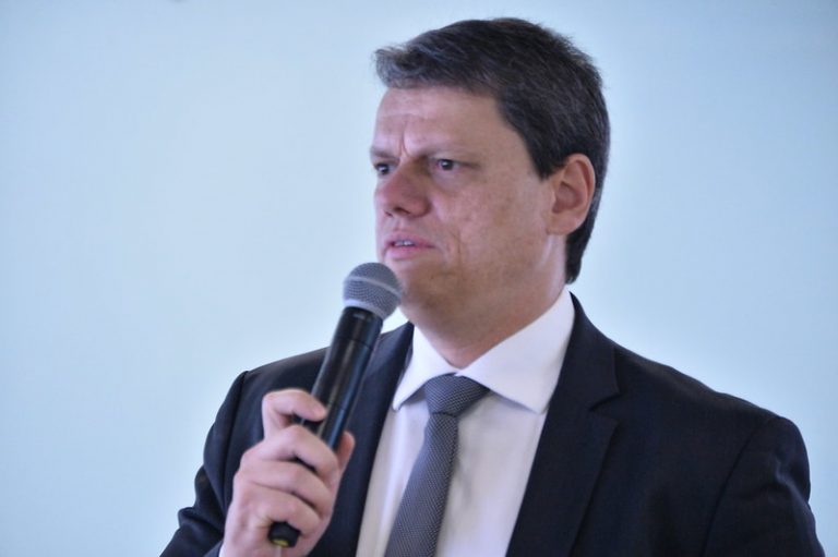 Ministro Tarcísio de Freitas diz que reforma da Previdência já atrai investidores