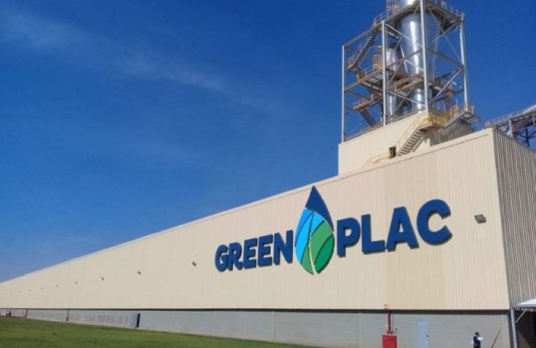 Fábrica de resina da Greenplac é inaugurada