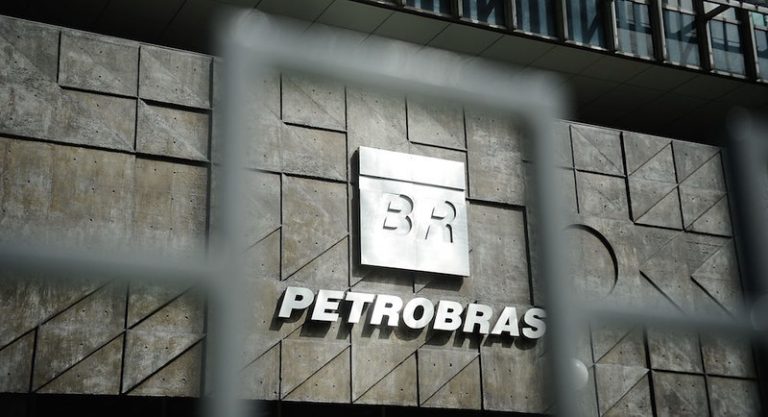 BNDES anuncia venda de ações da Petrobras