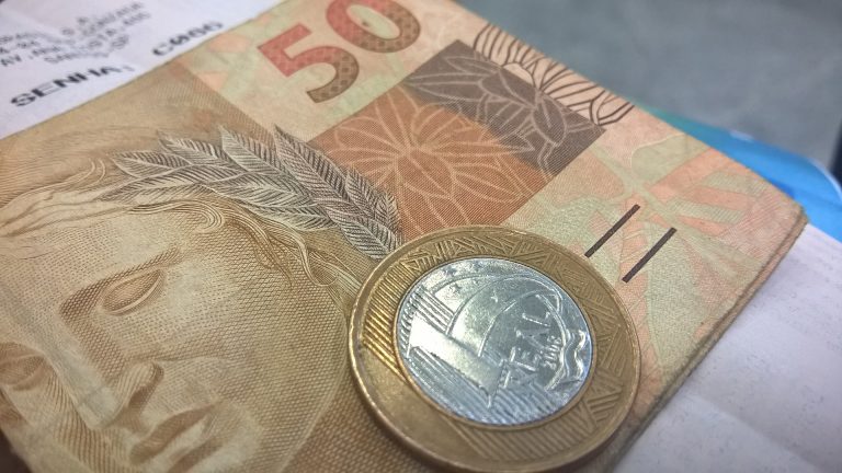 Captação líquida da poupança caiu 65,2% no ano passado