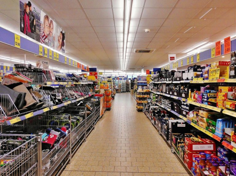 Vendas nos supermercados do país crescem 3,62% em 2019, diz Abras