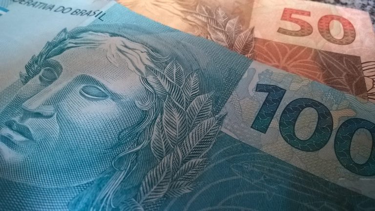 Governo começa a pagar auxílio emergencial de R$ 600