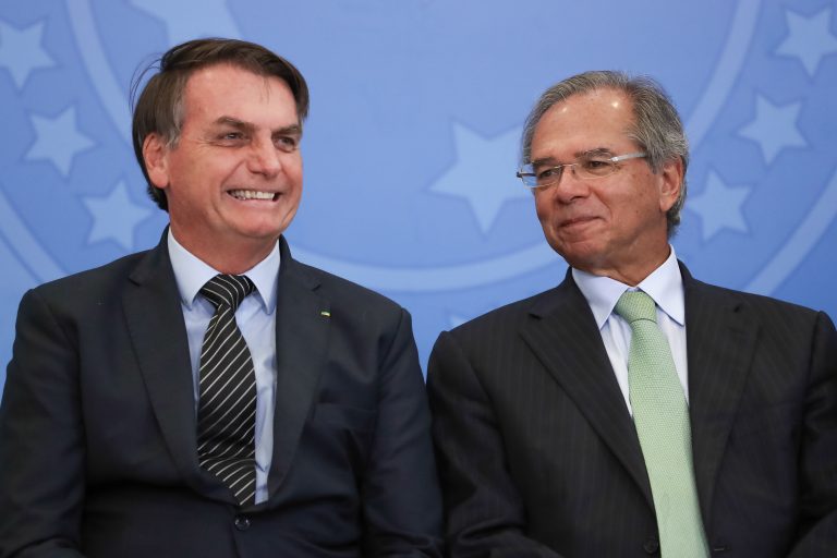 Especialistas do mercado financeiro acreditam que ministro Paulo Guedes deixe Economia