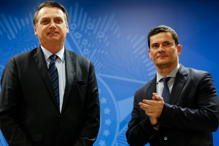 Pesquisa XP Ipespe revela queda de 4 pontos na avaliação positiva de Bolsonaro
