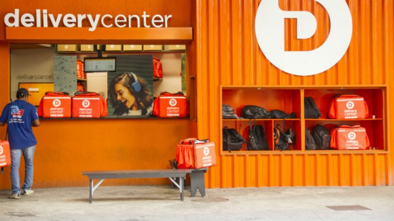 Shoppings oferecem delivery e drive-thru como alternativa aos clientes
