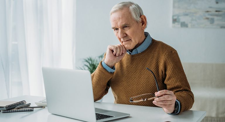 Forte presença do varejo online no cotidiano da população acima de 60 anos