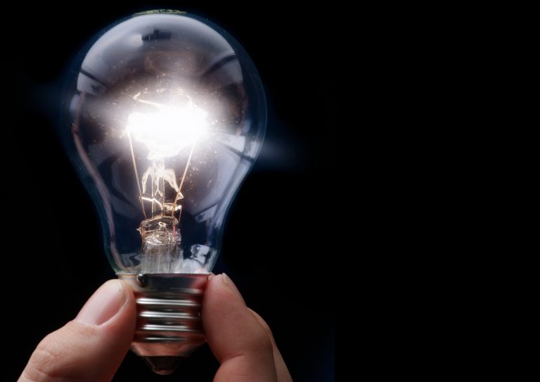 Dicas para reduzir o consumo de energia elétrica neste inverno