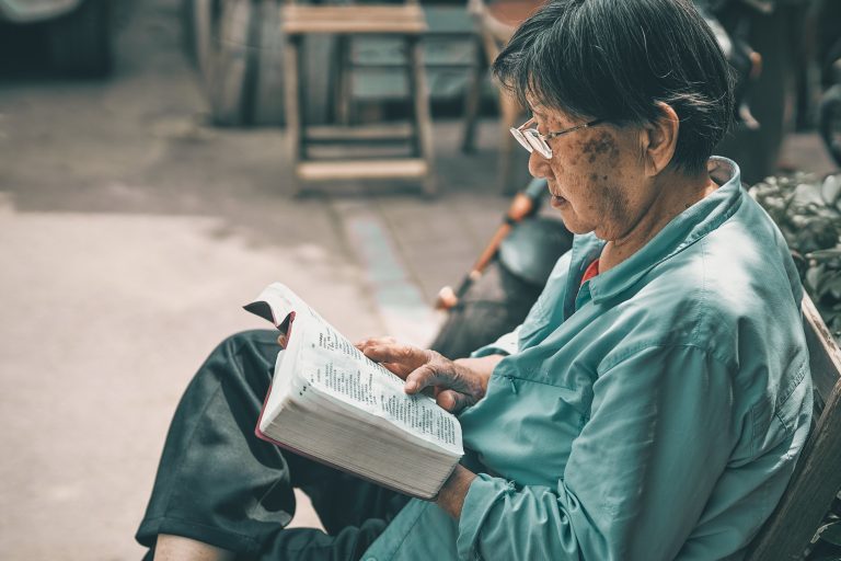 A medida tem como objetivo combater o rápido envelhecimento da população, após os resultados dos últimos censos terem demonstrado um declínio dramático na taxa de natalidade no país mais populoso do mundo.