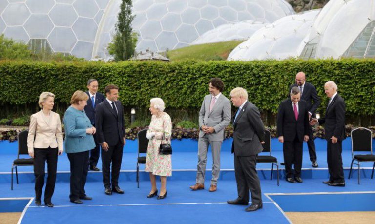 Os líderes do G7 também repreenderam a China sobre os direitos humanos em Xinjiang, pediram que Hong Kong tenha um alto grau de autonomia e exigiram uma investigação completa das origens da covid-19.