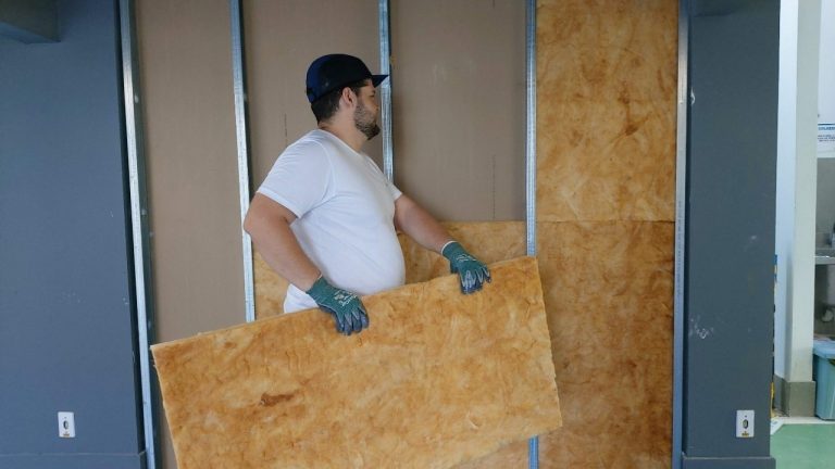 A Isover é líder global em materiais para isolamento térmico e acústico, oferecendo soluções que promovem bem-estar e segurança em ambientes residenciais e profissionais.