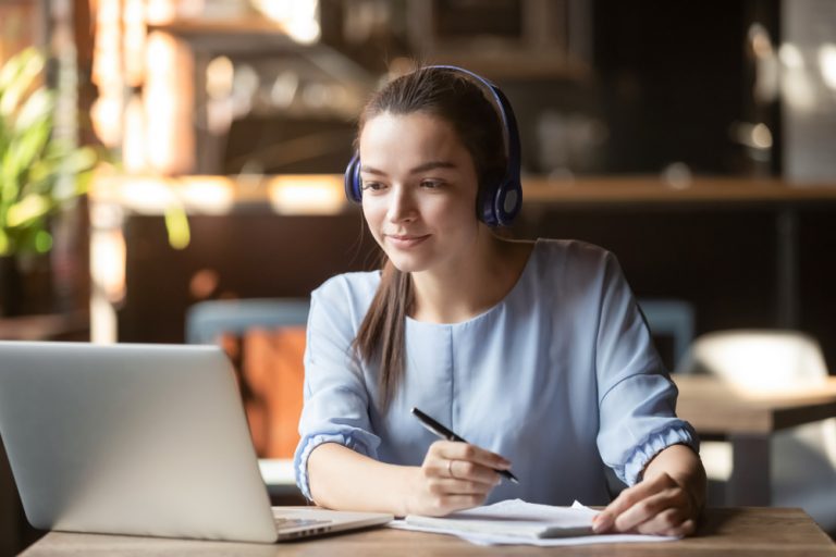 Cursos de imersão facilitam a entrada e a transição para o mercado de tecnologia