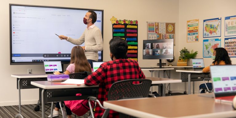 Tecnologia na educação: por que a sua presença tornou-se importante?