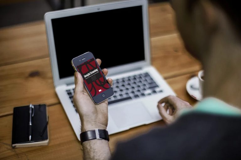 Editora lança livro digital gratuito sobre o impacto da tecnologia nas novas formas de comunicação