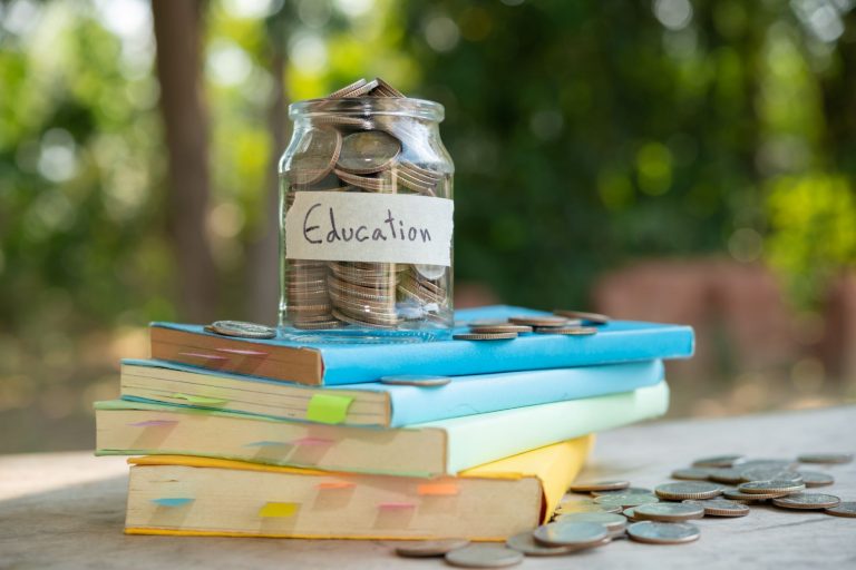 De acordo com profissional, educação financeira deve ser introduzida na infância