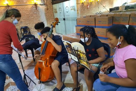 Orquestra Jovem Social:  música como esperança para crianças da Cracolândia