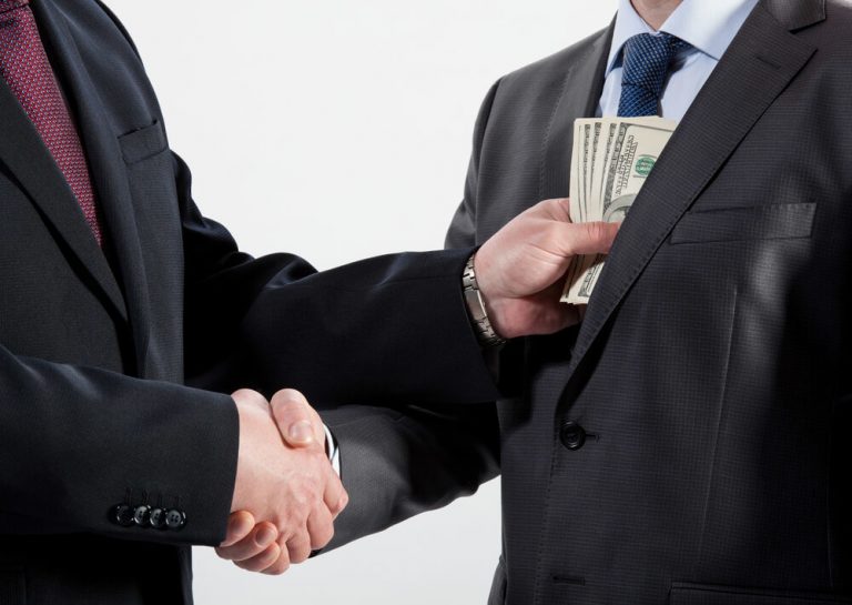 Em webinar gratuito, Licks Attorneys aborda as Leis Anticorrupção no mundo