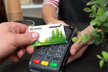 Realize lança versão reciclada do cartão de crédito co-branded Meu Cartão