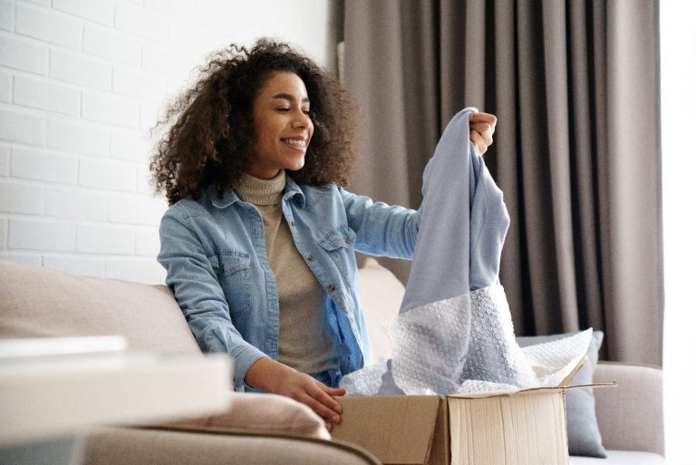 Fashion Delivery ganha força como alternativa para atrair cliente em casa