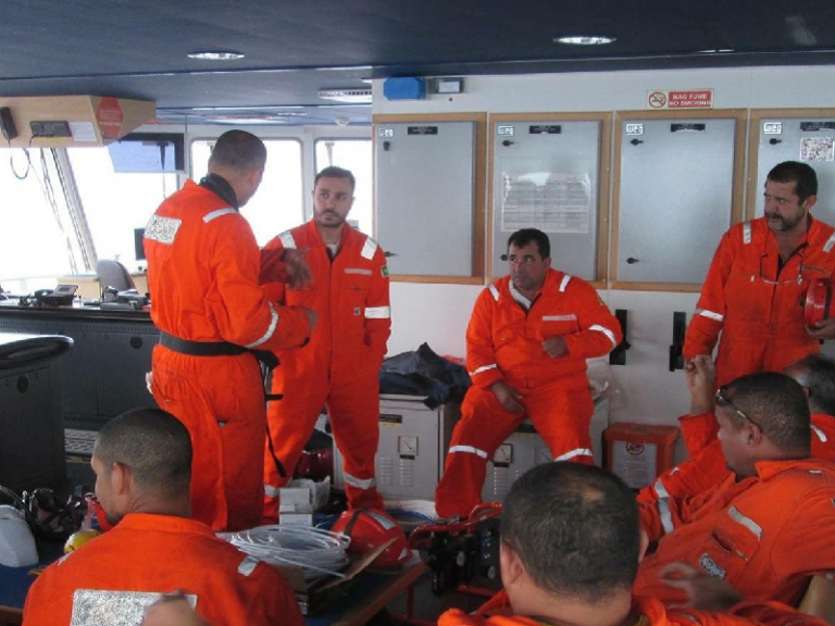 Oficial de Náutica com engenharia de segurança se torna um diferencial na segurança de embarcações de apoio marítimo e de plataformas
