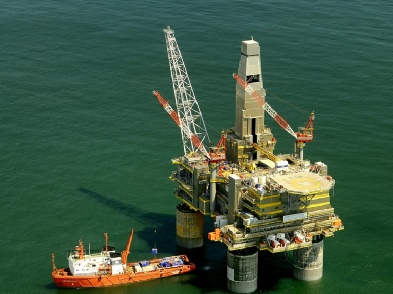 Embarcações de apoio marítimo possibilitam maior eficiência, segurança e produtividade na exploração de petróleo e gás