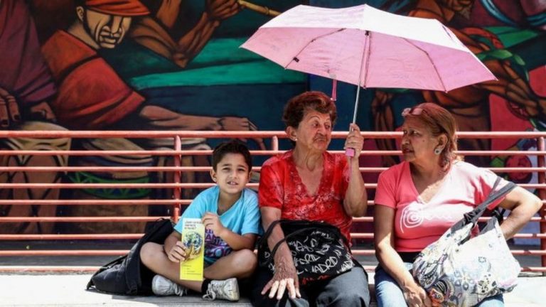 Dados da ONU apontam Venezuela como país do mundo que mais perdeu população nos últimos 5 anos — Foto: Getty Images via BBC