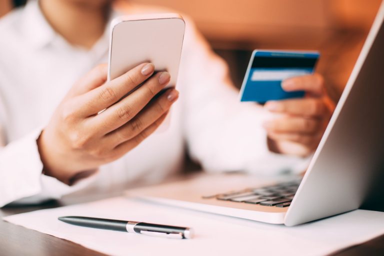 E-commerce brasileiro fatura R$ 53,4 bilhões no primeiro semestre de 2021