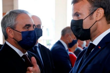 Présidentielle en France: Bertrand égratigne Macron sur le thème de la sécurité
