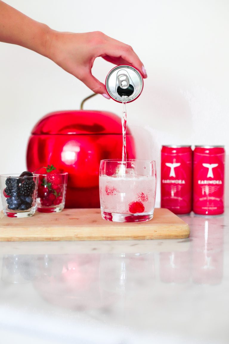 Empresas investem em bebida hard seltzer