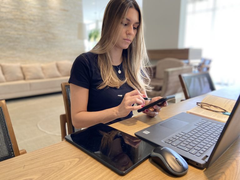 Aumento do e-commerce em 2022 força investimentos em marketing digital
