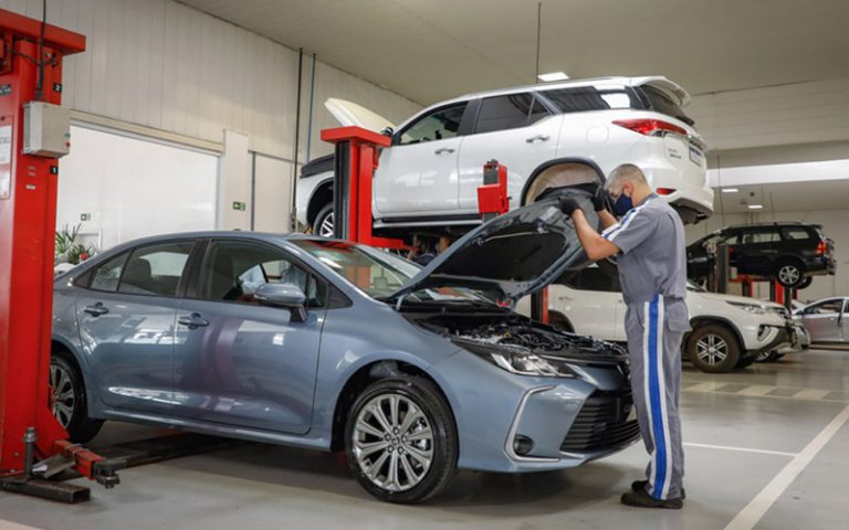 Manutenção do carro na concessionária: vantagens e segurança