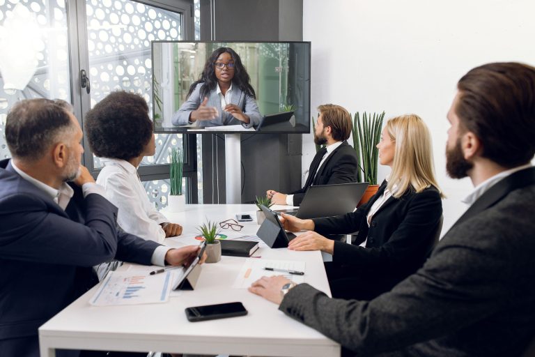 Trabalho remoto gera demanda por equipamentos profissionais