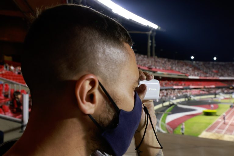 Tecnologia permite fotografar e filmas à grandes distâncias