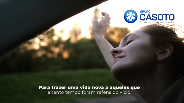 Fernando do Grupo Casoto fala sobre a dependência química e alcoolismo no Brasil