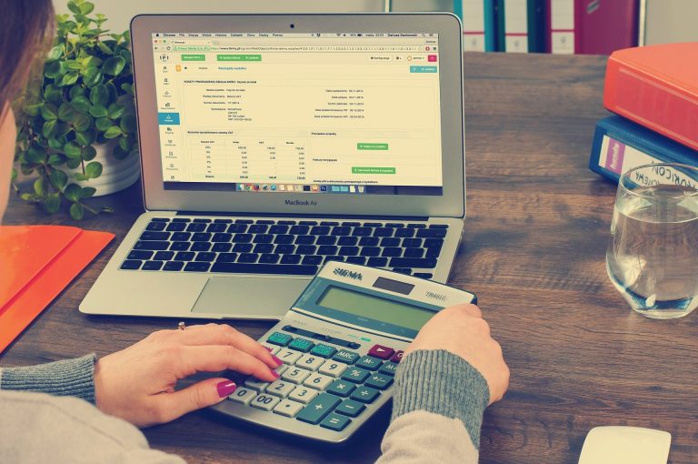Planejador Financeiro explica como empresários podem se preparar para o 13º
