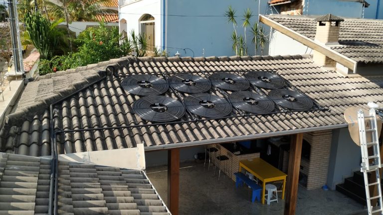 Aquecimento solar para piscinas é uma boa opção para mais um inverno de pandemia
