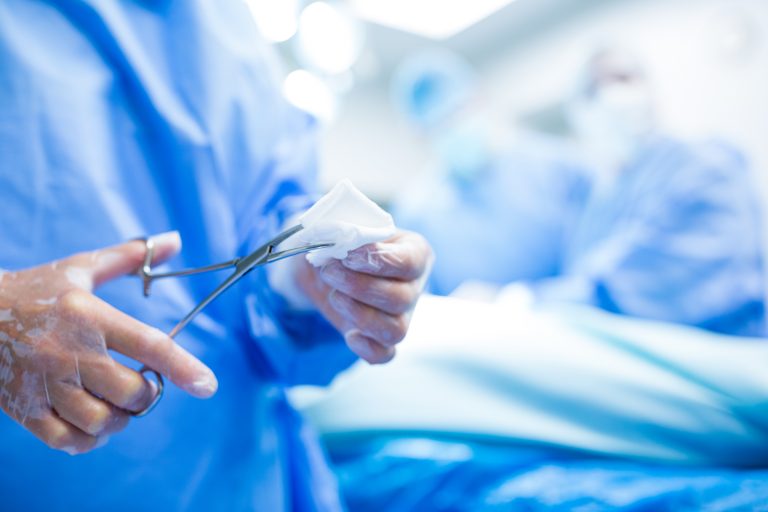 HEF realiza primeira cirurgia ortopédica usando técnica Ilizarov