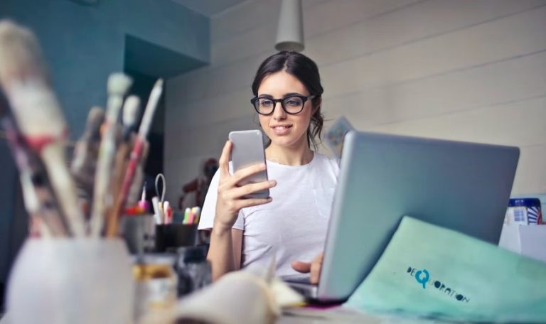 Como as principais habilidades necessárias no futuro do trabalho, o professor destacou a criatividade, empatia, capacidade de adaptação e de resolução de problemas.