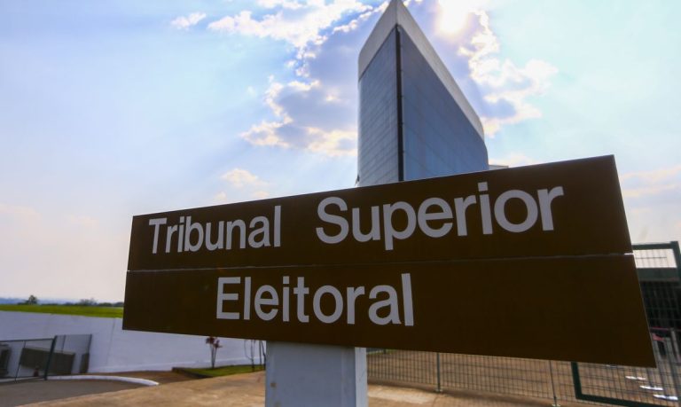 Quem quiser votar nas eleições 2022 tem até a próxima quarta-feira (4) para emitir ou regularizar o título de eleitor.