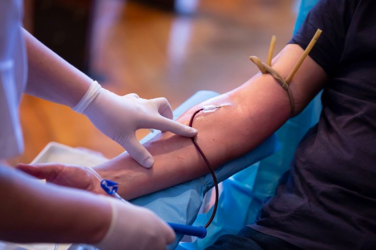 Projeto Amor Cantado incentiva a doação de sangue