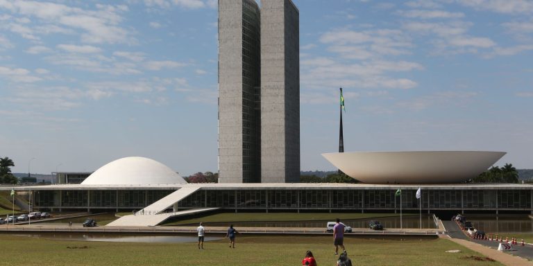 Vetos se referem a temas como incentivo à cultura, certificação de entidades beneficentes e busca em escritórios de advocacia