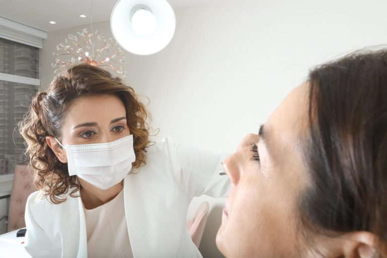 Mudanças bruscas de temperatura e tempo seco criam um cenário ideal para o aparecimento de doenças respiratórias e dificultam respiração.