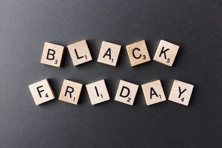 Um levantamento realizado pela Provu, fintech especializada em meios de pagamento e crédito pessoal, aponta que 85% dos lojistas pretendem participar da Black Friday neste ano.