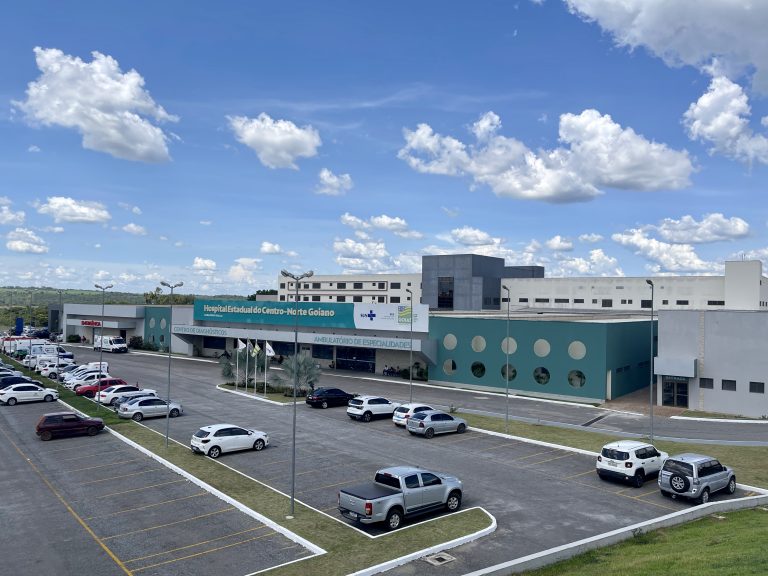 Fachada do Hospital Estadual do Centro-Norte Goiano (HCN ) IMED