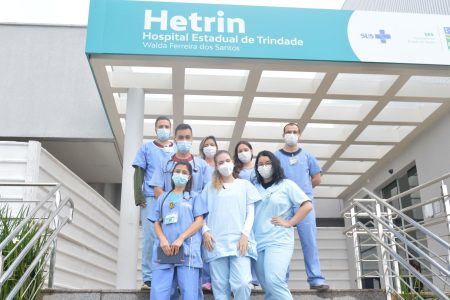 Alunos de Medicina vivenciam rotina hospitalar em programa de estágio no Hetrin