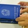 Sobe o número de empregos com carteira assinada em 2024