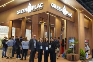 GreenPlac comemora 6 anos de empresa na Formóbile 2024, sendo sua 4ª vez feira e anunciou doação de stand para construção de casas no RS.