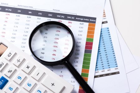 Pesquisa vê empresários ligeiramente confiantes com a economia